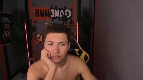 Snapshot of jonny_dark chatting on 14, 10, 2025 Jonny online show from 14, 10, 2025