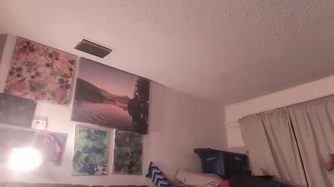 Snapshot of jonnyhungster chatting on 30, 10, 2025 JayHungster xxx online show from 30, 10, 2025