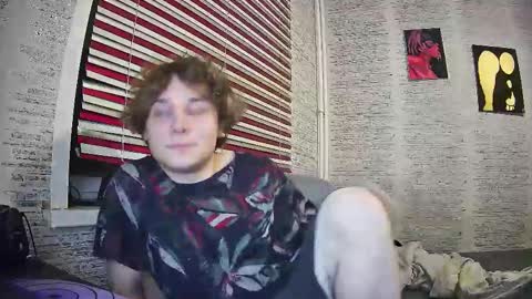 Snapshot of jonnymyloka chatting on 1, 12, 2024 JONNY online show from 1, 12, 2024