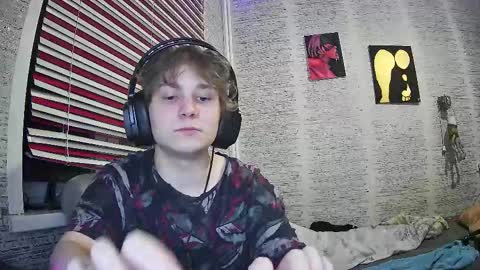 Snapshot of jonnymyloka chatting on 2, 12, 2024 JONNY online show from 2, 12, 2024