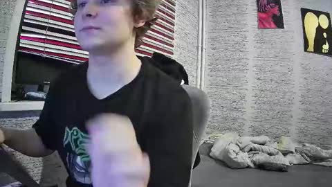 Snapshot of jonnymyloka chatting on 25, 12, 2024 JONNY online show from 25, 12, 2024