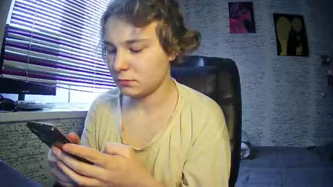 Snapshot of jonnymyloka chatting on 12, 3, 2025 JONNY online show from 12, 3, 2025