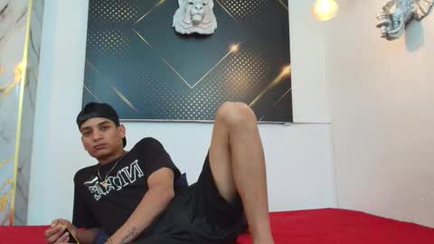 Snapshot of jordanandandrew chatting on 2, 10, 2025 jordanandandrew online show from 2, 10, 2025