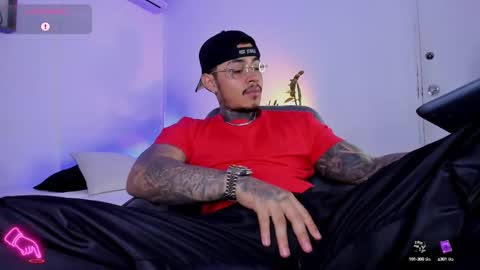 Snapshot of jordansmiith_ chatting on 14, 2, 2025 Jordan Smith online show from 14, 2, 2025