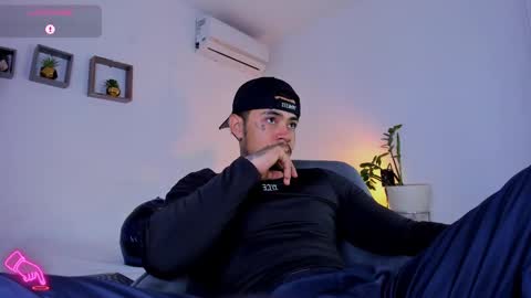 Snapshot of jordansmiith_ chatting on 15, 2, 2025 Jordan Smith online show from 15, 2, 2025