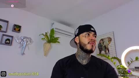 Snapshot of jordansmiith_ chatting on 8, 9, 2025 Jordan Smith online show from 8, 9, 2025