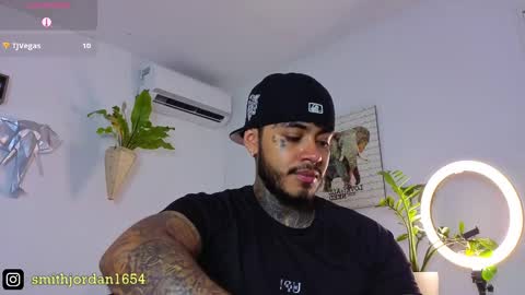 Snapshot of jordansmiith_ chatting on 16, 9, 2025 Jordan Smith online show from 16, 9, 2025