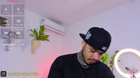 Snapshot of jordansmiith_ chatting on 8, 10, 2025 Jordan Smith online show from 8, 10, 2025