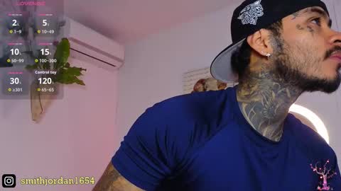 Snapshot of jordansmiith_ chatting on 26, 10, 2025 Jordan Smith online show from 26, 10, 2025