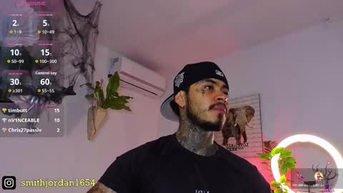 Snapshot of jordansmiith_ chatting on 27, 10, 2025 Jordan Smith online show from 27, 10, 2025