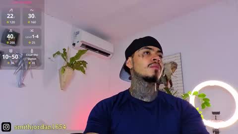 Snapshot of jordansmiith_ chatting on 13, 11, 2025 Jordan Smith online show from 13, 11, 2025