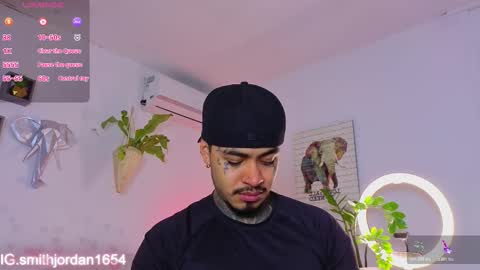 Snapshot of jordansmiith_ chatting on 14, 11, 2025 Jordan Smith online show from 14, 11, 2025