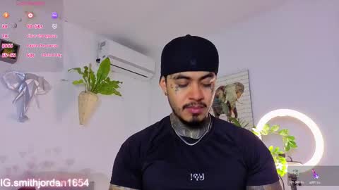 Snapshot of jordansmiith_ chatting on 24, 11, 2025 Jordan Smith online show from 24, 11, 2025