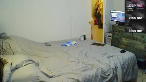 sissyjolicia online show from 9, 2, 2026