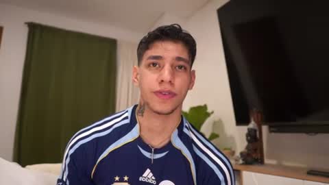 Snapshot of josep_davies chatting on 16, 7, 2026 Josep online show from 16, 7, 2026