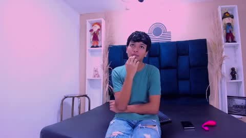 Snapshot of joseph_gonzalez chatting on 2, 3, 2026 Joseph Gonzalez online show from 2, 3, 2026