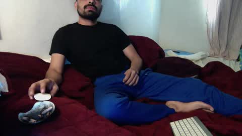 josephs1990 online show from 12, 1, 2025