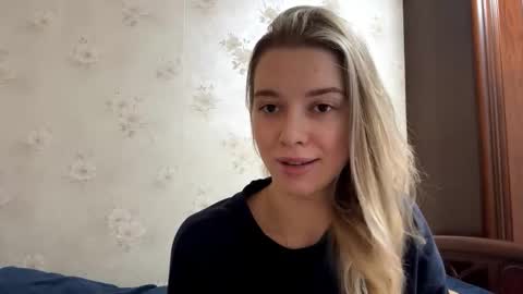 Snapshot of josephstahnke chatting on 28, 11, 2025 Anessa online show from 28, 11, 2025