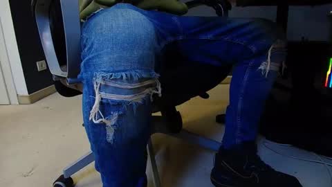 Snapshot of joshknights chatting on 25, 2, 2025 JoshKnight online show from 25, 2, 2025