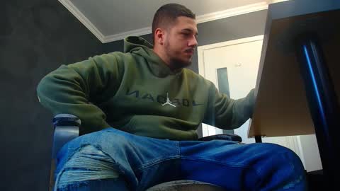 Snapshot of joshknights chatting on 18, 9, 2025 JoshKnight online show from 18, 9, 2025