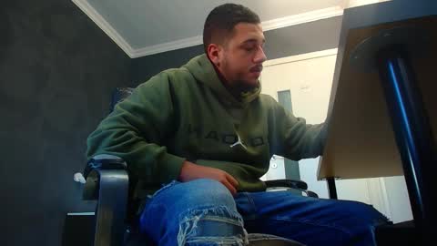 Snapshot of joshknights chatting on 19, 9, 2025 JoshKnight online show from 19, 9, 2025