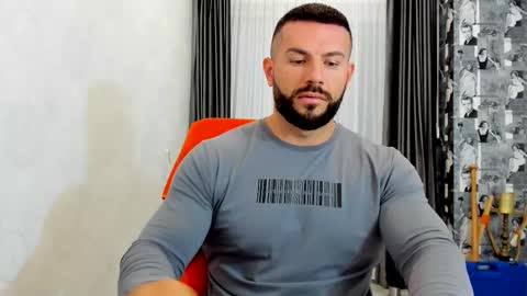 Snapshot of joshuamuscle69 chatting on 15, 10, 2025 joshuamuscle69 online show from 15, 10, 2025