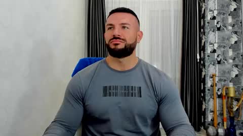 Snapshot of joshuamuscle69 chatting on 6, 11, 2025 joshuamuscle69 online show from 6, 11, 2025