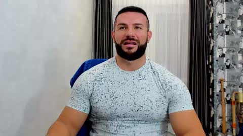 Snapshot of joshuamuscle69 chatting on 20, 11, 2025 joshuamuscle69 online show from 20, 11, 2025