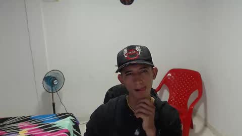 josue25sex online show from 17, 12, 2025