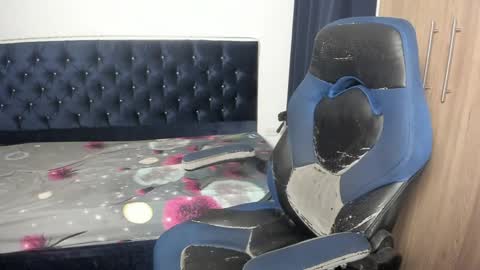 josy online show from 8, 4, 2026