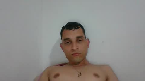 Snapshot of jovenvergonguapo09 chatting on 20, 10, 2025 Van Helsing online show from 20, 10, 2025