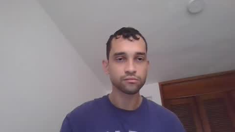 Snapshot of jovenvergonguapo09 chatting on 26, 10, 2025 Van Helsing online show from 26, 10, 2025