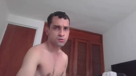 Snapshot of jovenvergonguapo09 chatting on 21, 11, 2025 Van Helsing online show from 21, 11, 2025