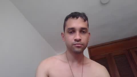 Snapshot of jovenvergonguapo09 chatting on 25, 6, 2026 Van Helsing online show from 25, 6, 2026