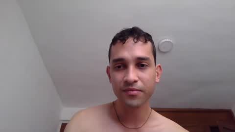 Snapshot of jovenvergonguapo09 chatting on 29, 6, 2026 Van Helsing online show from 29, 6, 2026