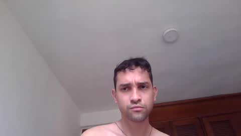 Snapshot of jovenvergonguapo09 chatting on 13, 7, 2026 Van Helsing online show from 13, 7, 2026