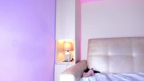 Snapshot of joyceblake chatting on 1, 10, 2025 joyceblake online show from 1, 10, 2025