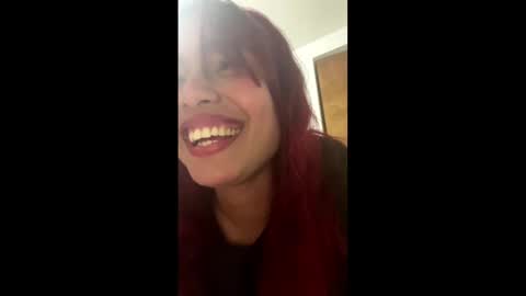 Snapshot of joyshe__vergara chatting on 3, 3, 2025 online show from 3, 3, 2025