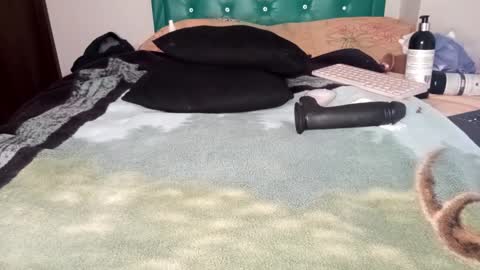 Snapshot of joyshe__vergara chatting on 6, 3, 2025 online show from 6, 3, 2025