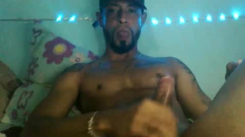 jpineda97 online show from 5, 2, 2026