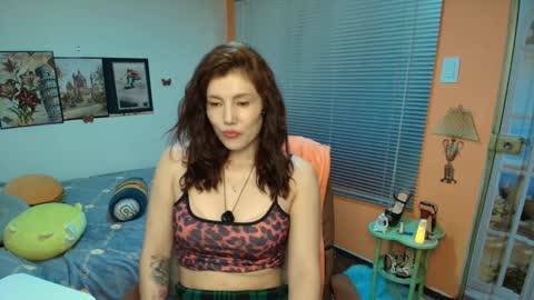 Snapshot of jrcami chatting on 15, 10, 2025 Camila Buitrago online show from 15, 10, 2025