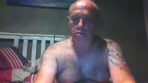 Naughty Couple online show from 24, 5, 2026