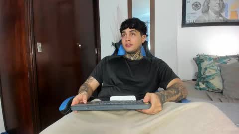 Snapshot of juan_alvarez18 chatting on 13, 11, 2025 juan_alvarez18 online show from 13, 11, 2025