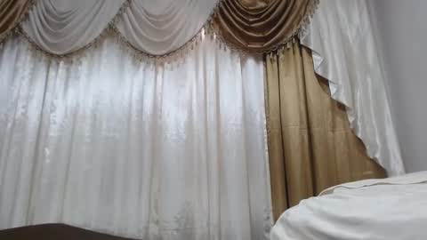    online show from 28, 1, 2025