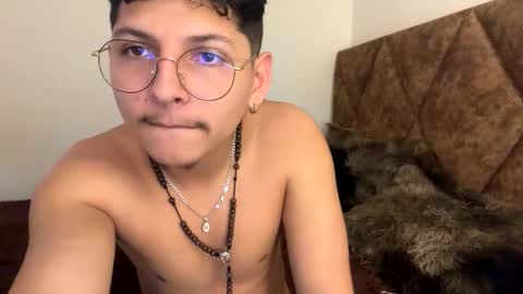 Snapshot of juan_belmont chatting on 21, 11, 2025 Juan Belmont online show from 21, 11, 2025