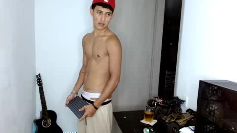 JuanDa online show from 4, 3, 2025