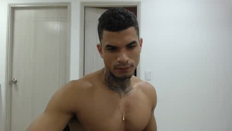 juan_gomez_1 online show from 26, 12, 2024