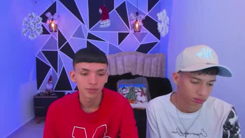 Snapshot of juan_nd_steven chatting on 20, 12, 2025 JuanSteven online show from 20, 12, 2025