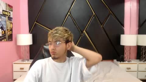 juan_saul1 online show from 23, 4, 2026