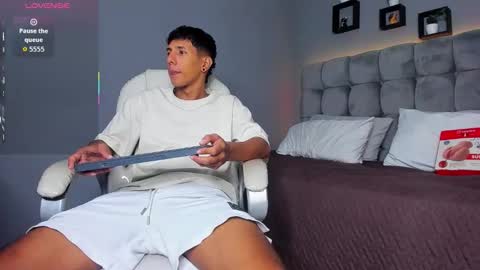 Snapshot of juan_zabala chatting on 29, 9, 2025 Juan online show from 29, 9, 2025